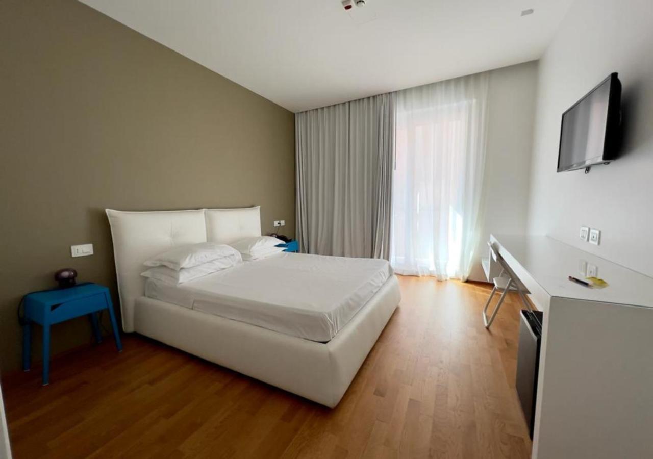 Copacabana Hotel Design Margherita di Savoia Kültér fotó