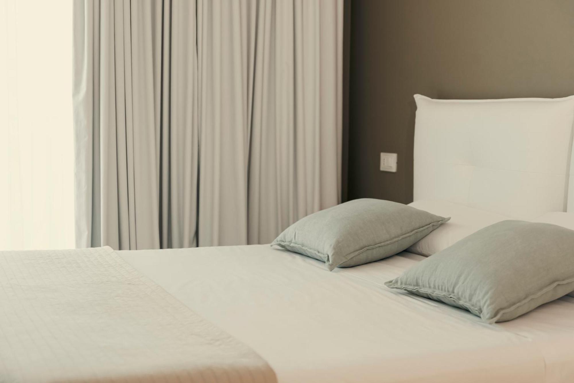 Copacabana Hotel Design Margherita di Savoia Kültér fotó